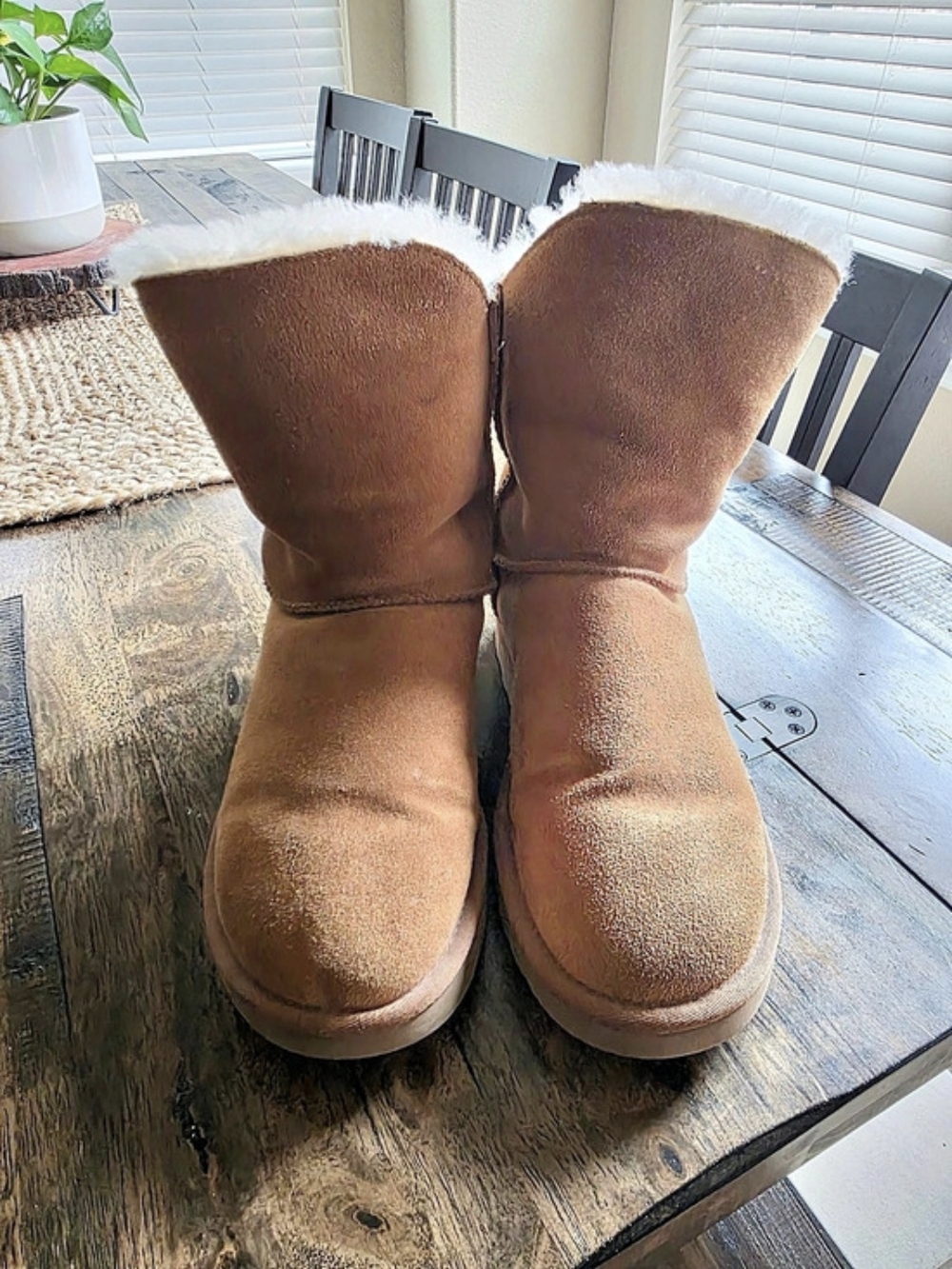 UGG Classic Short II Boots Brown US 8